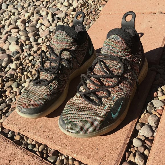 KD XI Shoes - Picture 1 of 4